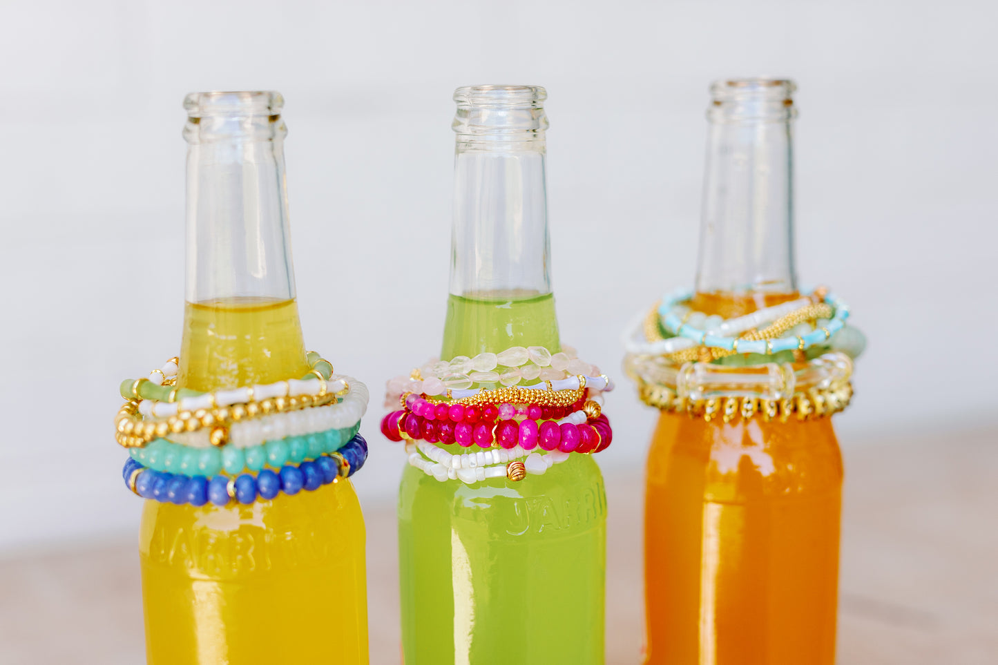 how to stack multicolor colorful bracelets
