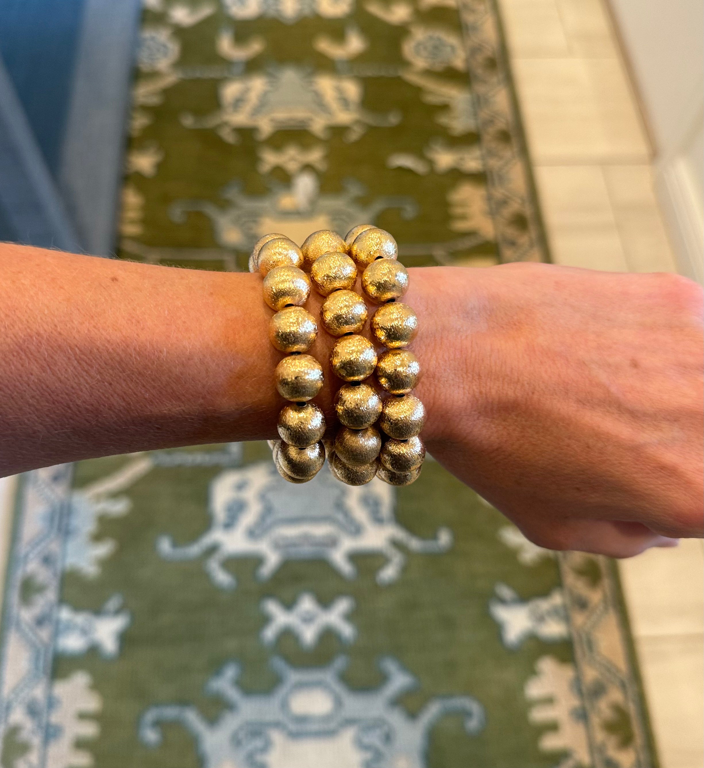 18K Gold Brushed Large Round Bracelet