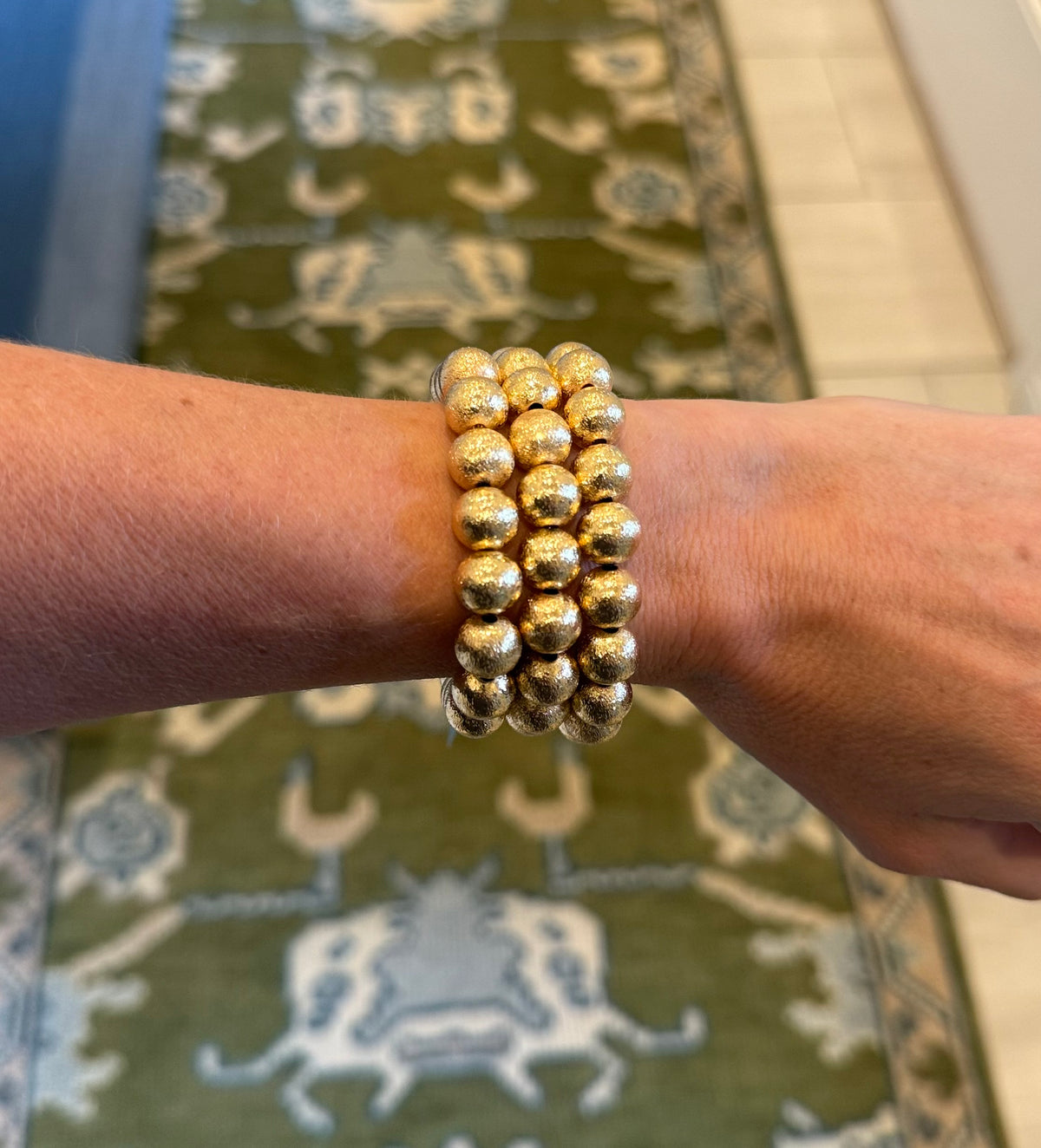 18K Gold Brushed Medium Round Bracelet