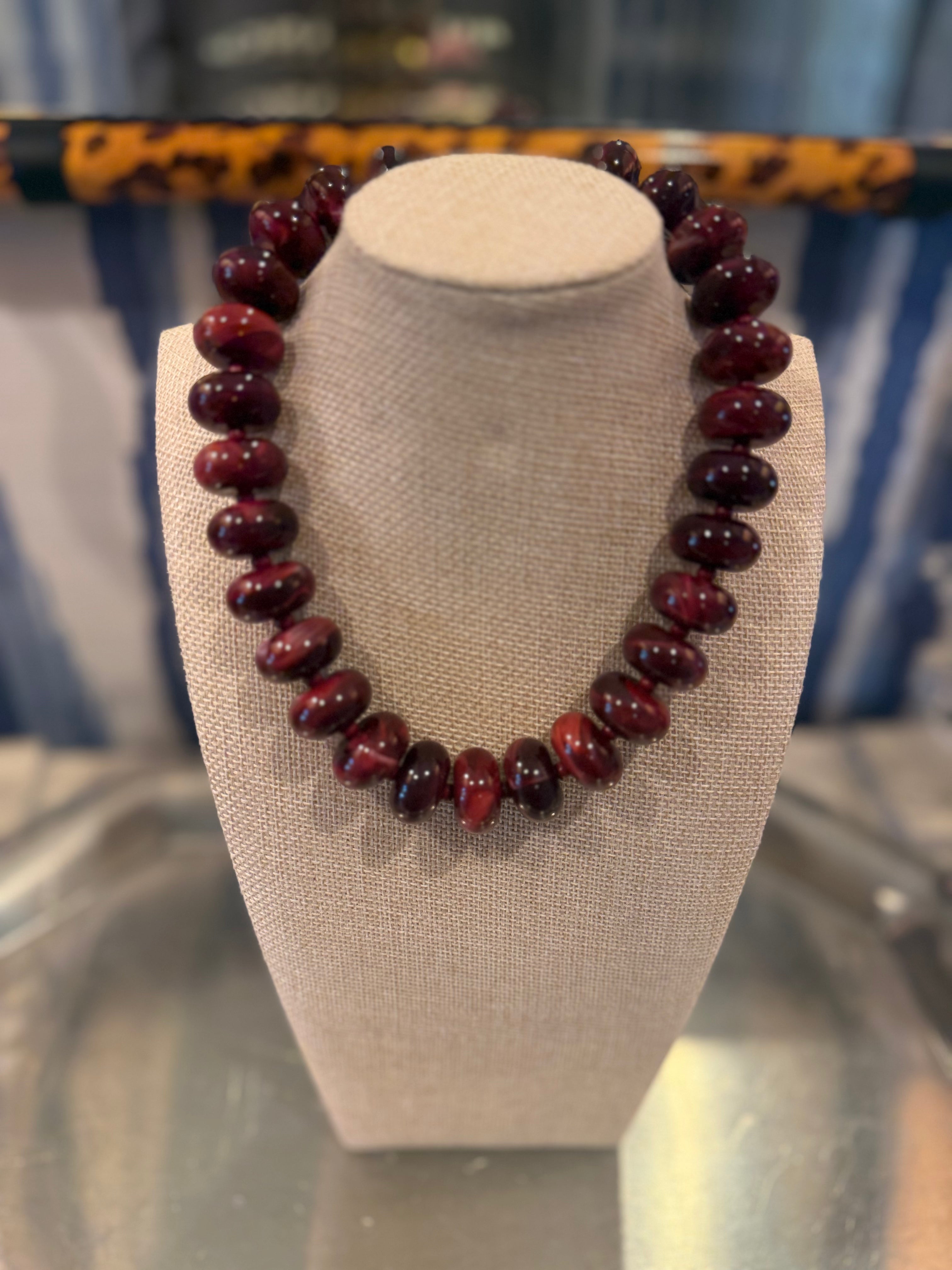 Chunky Maroon Marbled Halo Necklace